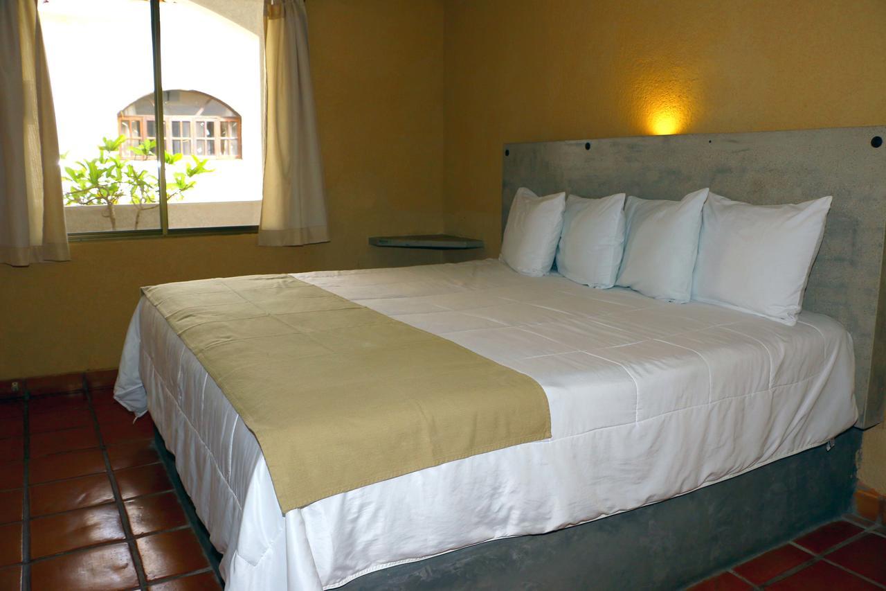 Hotel Plaza Loreto Centro Historico Extérieur photo